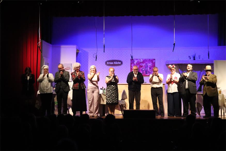 Theater in Neudörfl: Premiere strapazierte gehörig die Lachmuskeln