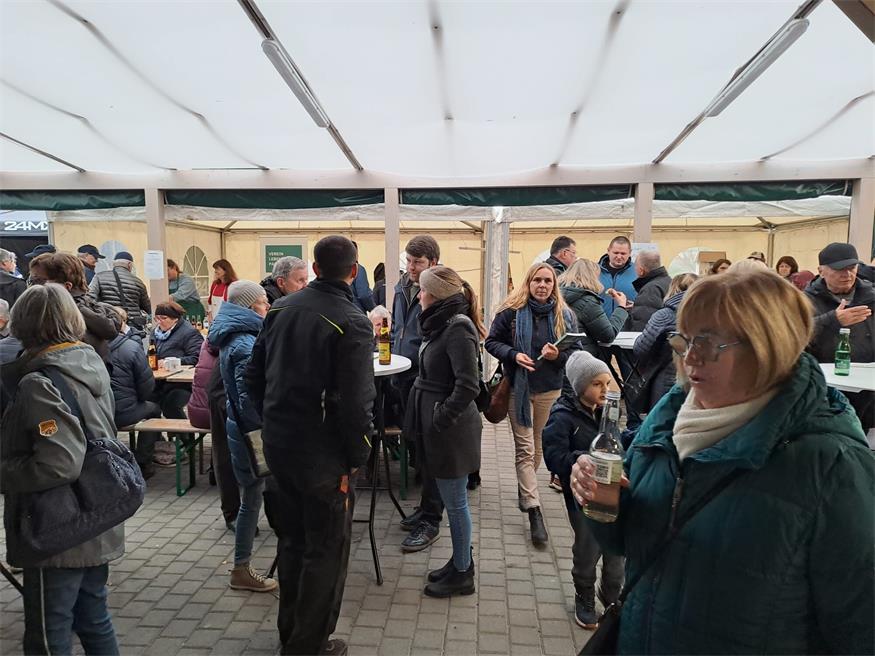Zurndorf: 1. Martinimarkt am Grillplatz ein voller Erfolg