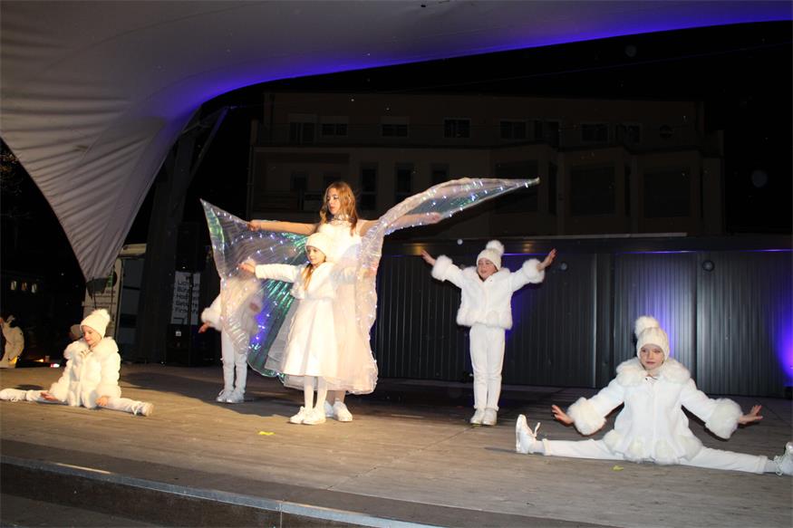 Mit Schwung, Charme und Schneeflocken in den Advent in Oberpullendorf