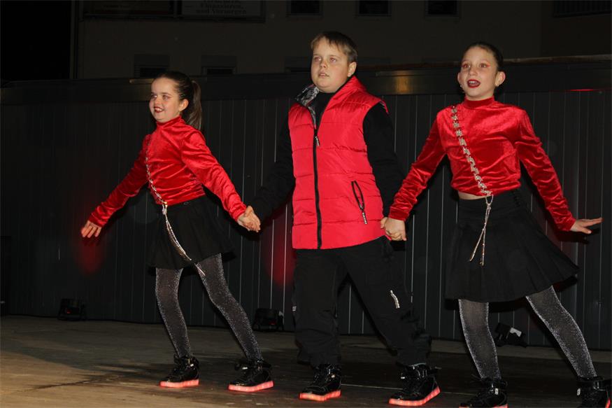Mit Schwung, Charme und Schneeflocken in den Advent in Oberpullendorf