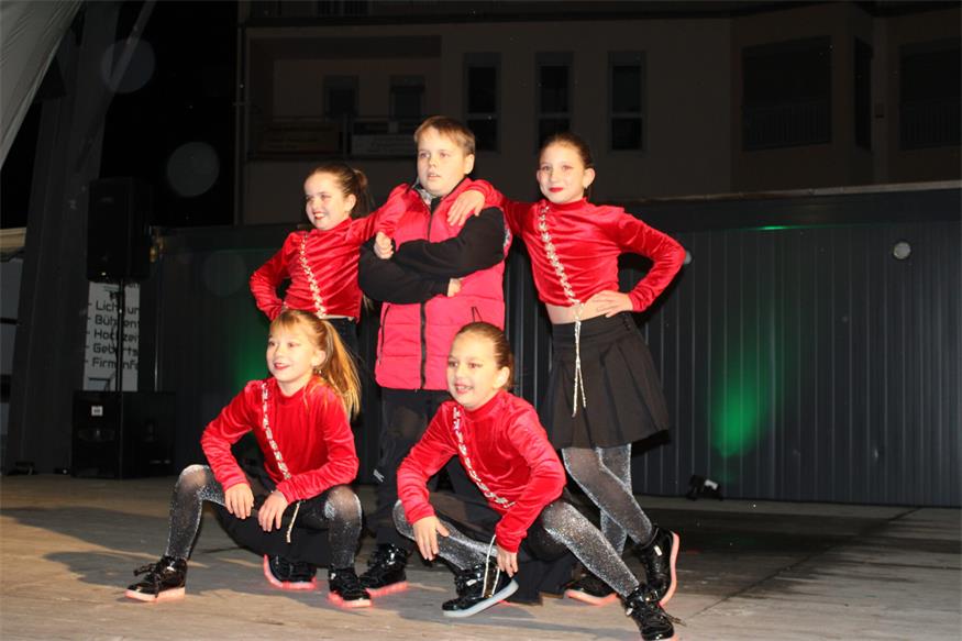 Mit Schwung, Charme und Schneeflocken in den Advent in Oberpullendorf