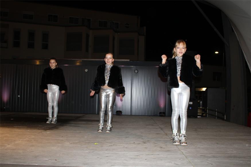 Mit Schwung, Charme und Schneeflocken in den Advent in Oberpullendorf