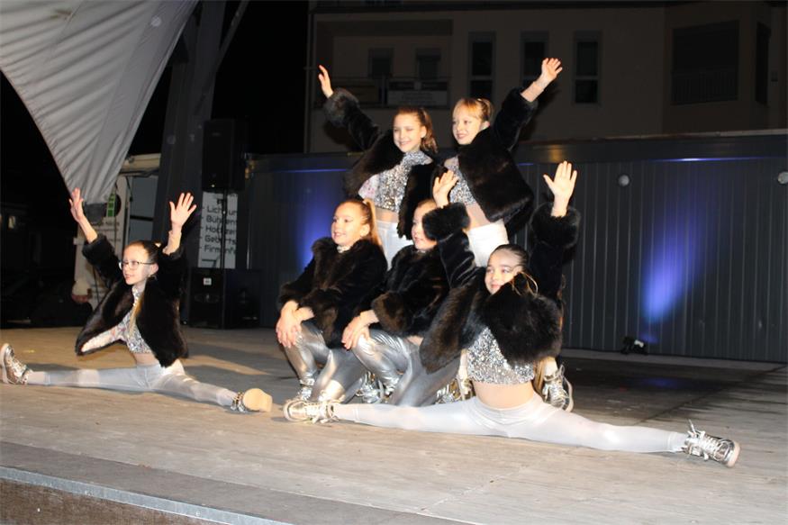 Mit Schwung, Charme und Schneeflocken in den Advent in Oberpullendorf