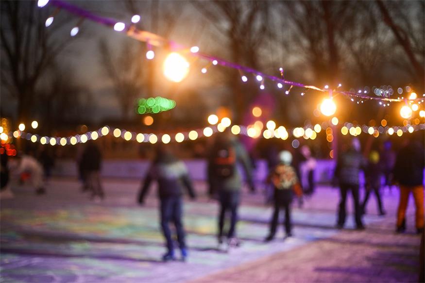 Podersdorf: Eislaufvergnügen und Perchtenlauf