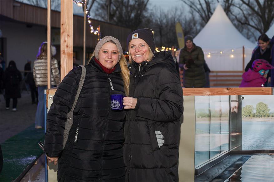 Podersdorf: Eislaufvergnügen und Perchtenlauf