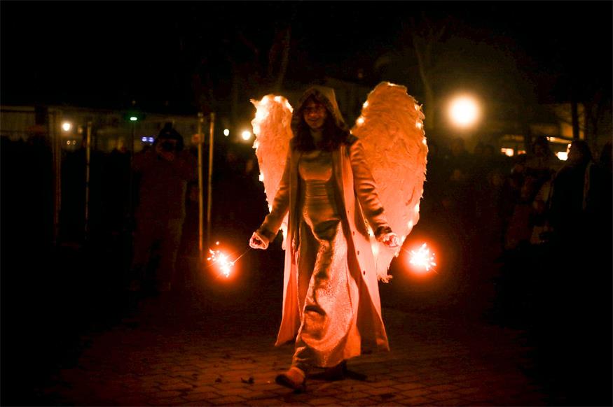 Podersdorf: Eislaufvergnügen und Perchtenlauf