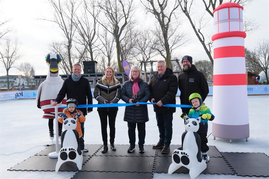 PODO on Ice: Erste Eislaufbahn am Neusiedler See eröffnet