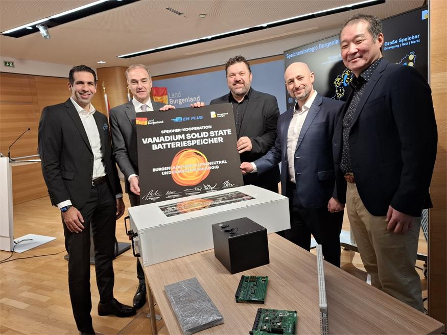 Erstmals im Echtbetrieb: Batteriespeicher geht ans Stromnetz