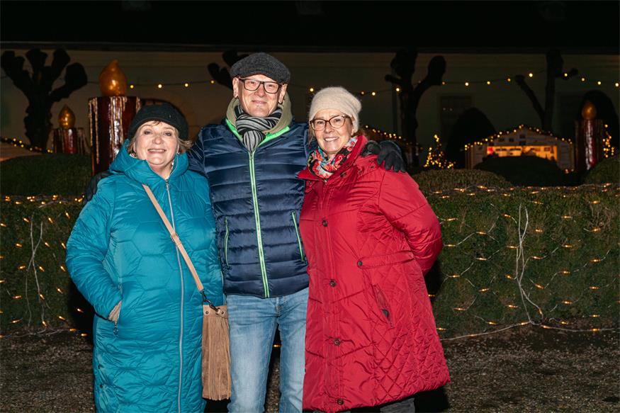 So schön glänzt der pannonische Weihnachtsmarkt in Halbturn