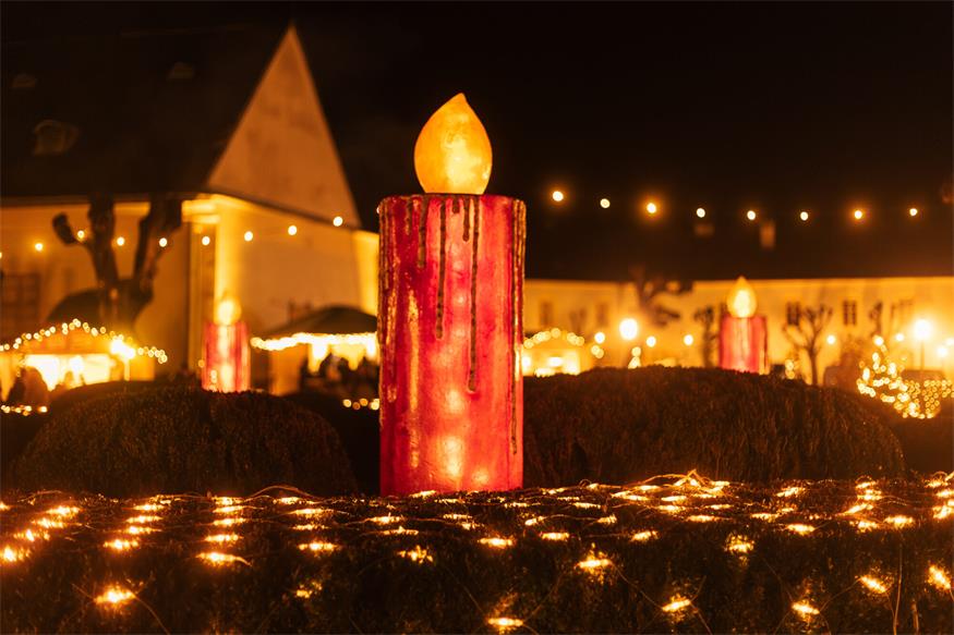 So schön glänzt der pannonische Weihnachtsmarkt in Halbturn