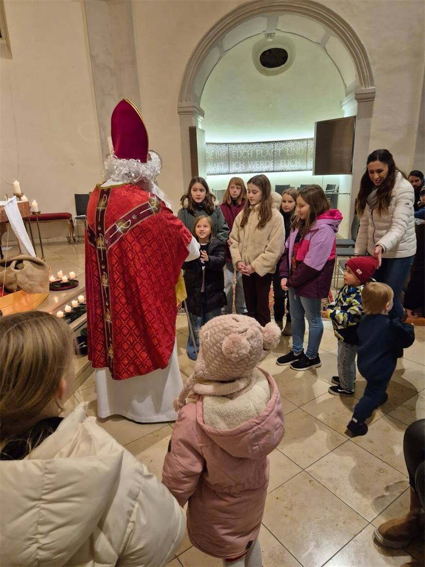 Fest des Heiligen Nikolaus wurde in der Pfarrkirche Neudörfl gefeiert