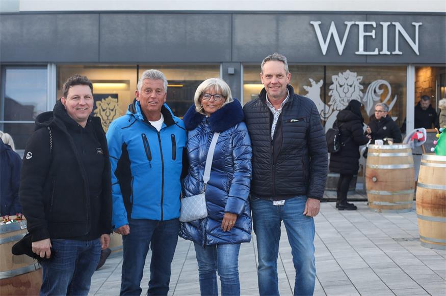 Neusiedl: Adventzauber im Weingut Königshofer