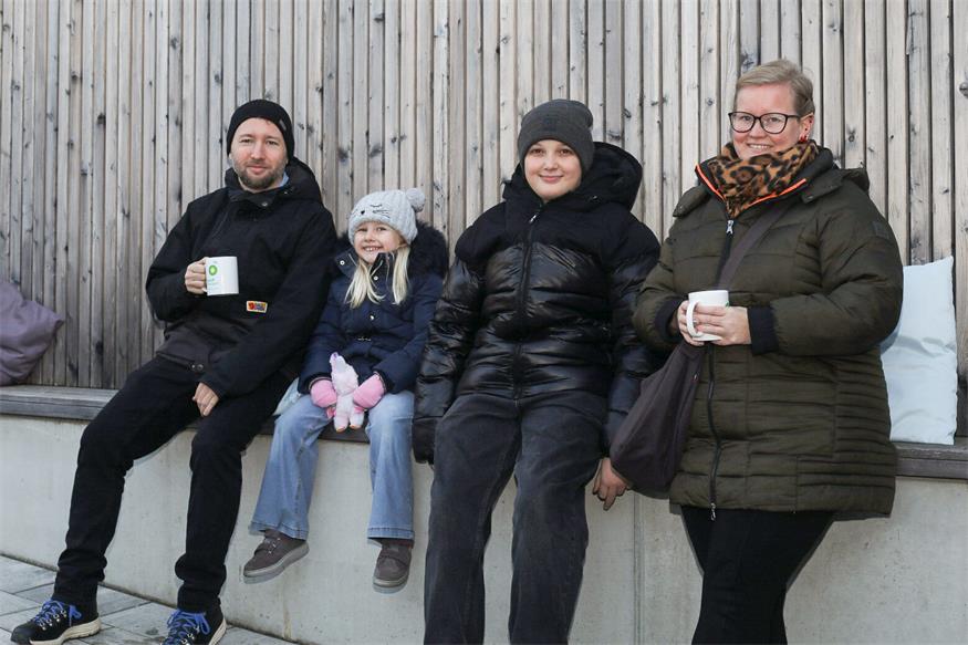 Neusiedl: Adventzauber im Weingut Königshofer