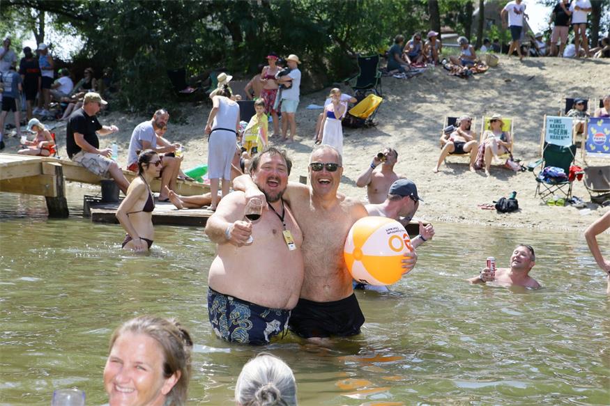 Noch mehr Bilder vom picture on: Party, Sonne, Musik!