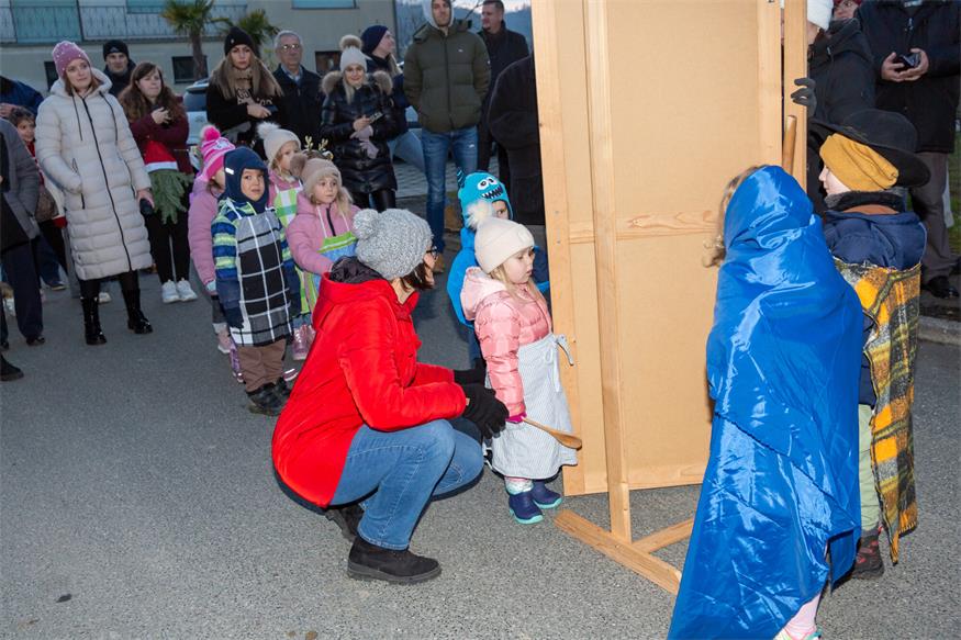 Weihnachtskrippe feierlich eröffnet