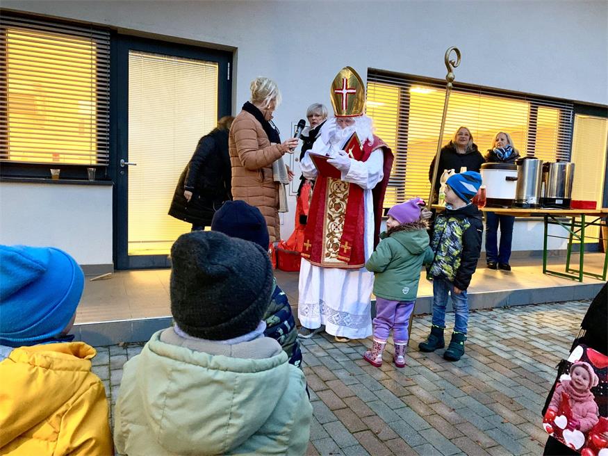 Kleine Bescherung mit dem Neutaler Nikolo