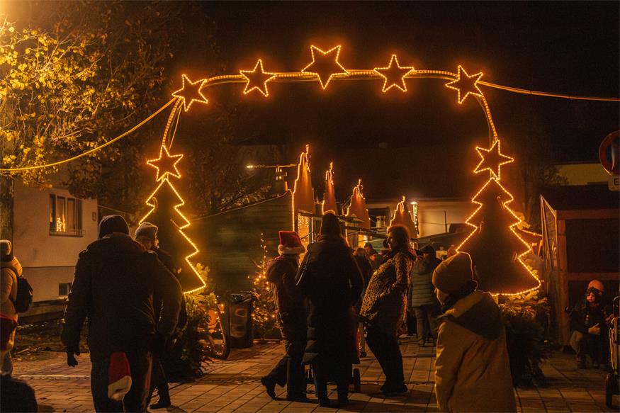 Adventdorf in Neusiedl am See: Von Punsch bis Ponyreiten