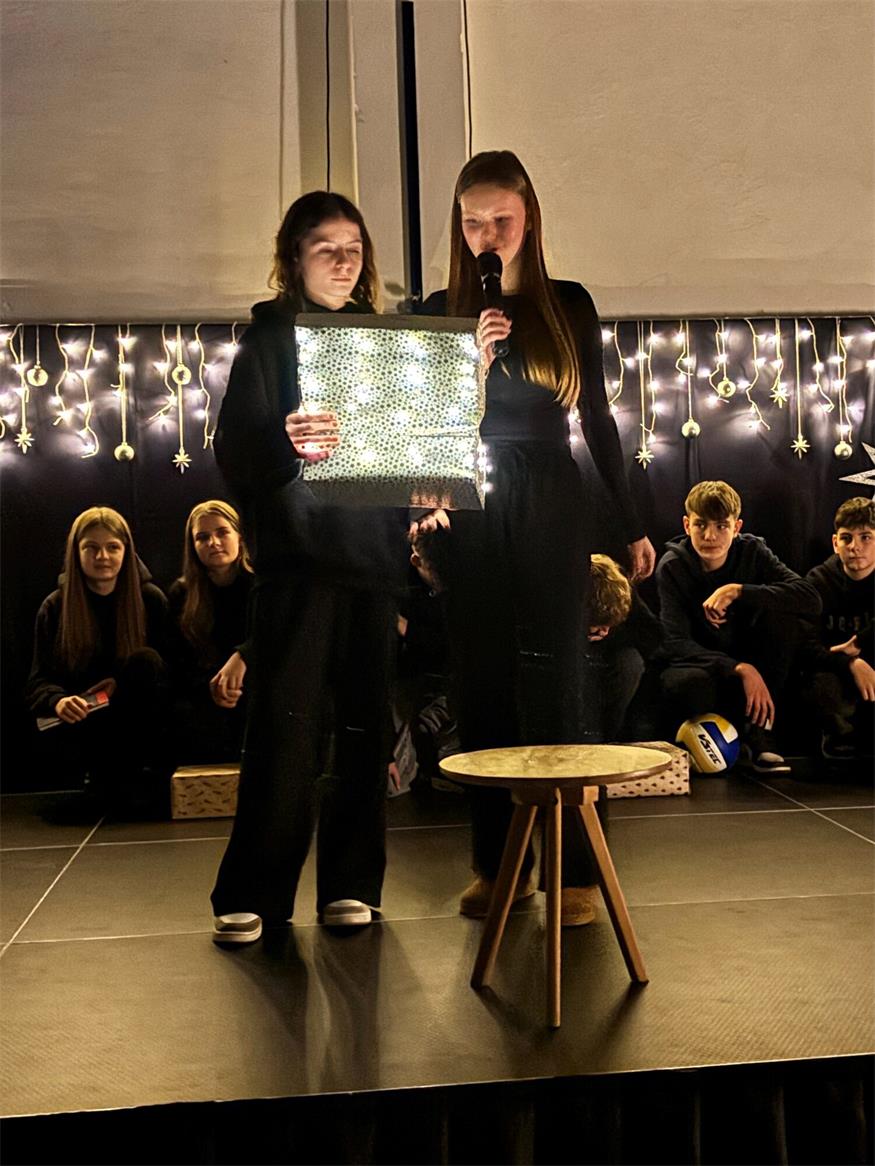 Vorweihnachtliche Feier der Mittelschule Horitschon