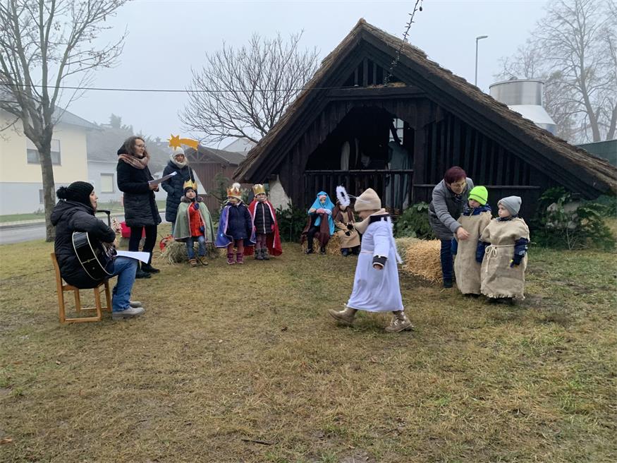Weihnachtsfreude beim Adventzauber der Lackendorfer Vereine
