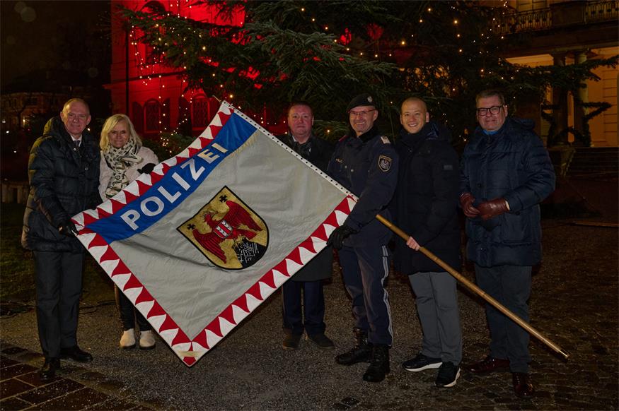 Minister-Duo dankte Polizei und Bundesheer vor Schloss Esterházy