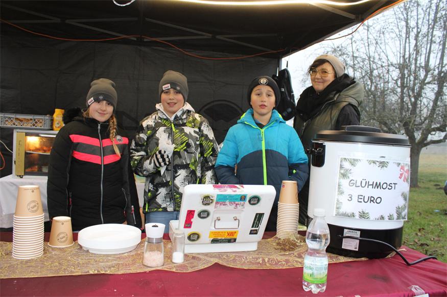 Gelungene Premiere für Piringsdorfer Adventmarkt