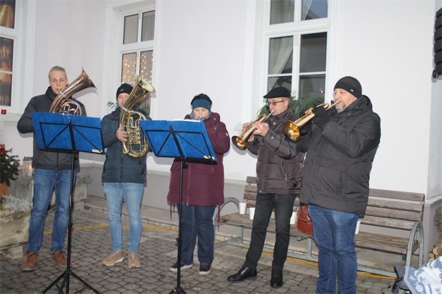 Gelungene Premiere für Piringsdorfer Adventmarkt