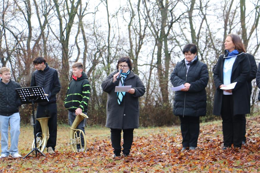 Gedenkveranstaltung beim Friedhof aus dem Ersten Weltkrieg