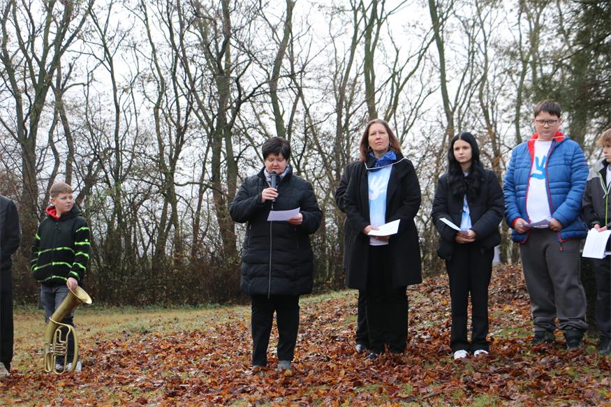 Gedenkveranstaltung beim Friedhof aus dem Ersten Weltkrieg