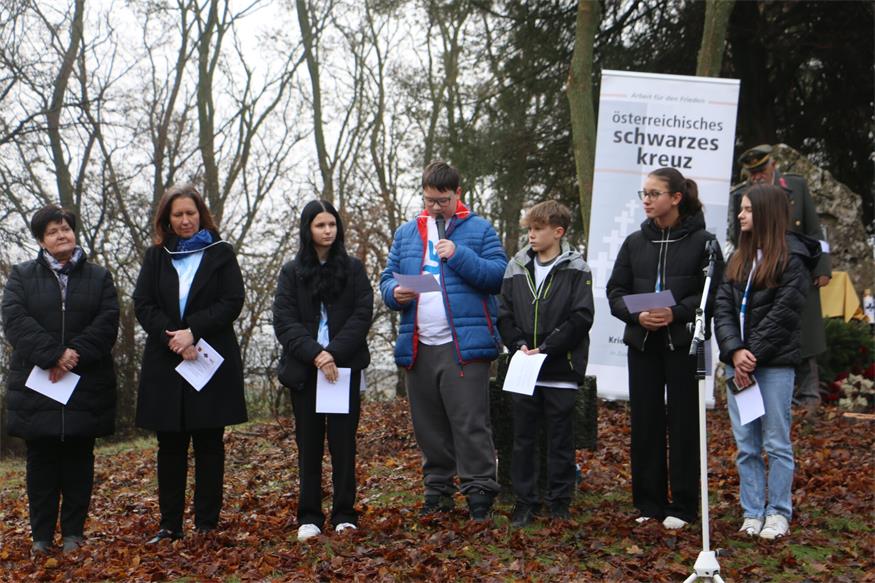 Gedenkveranstaltung beim Friedhof aus dem Ersten Weltkrieg