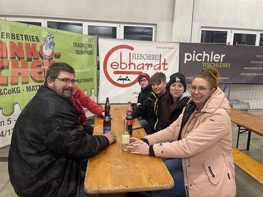 Bezirksfeuerwehr Mattersburg lud zur Buchpräsentation