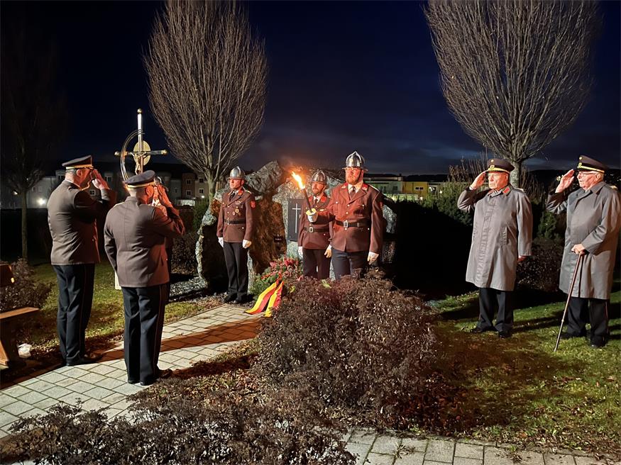 Bezirksfeuerwehr Mattersburg lud zur Buchpräsentation