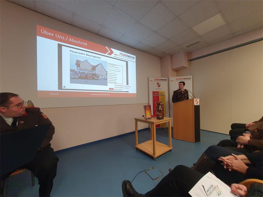 Bezirksfeuerwehr Mattersburg lud zur Buchpräsentation