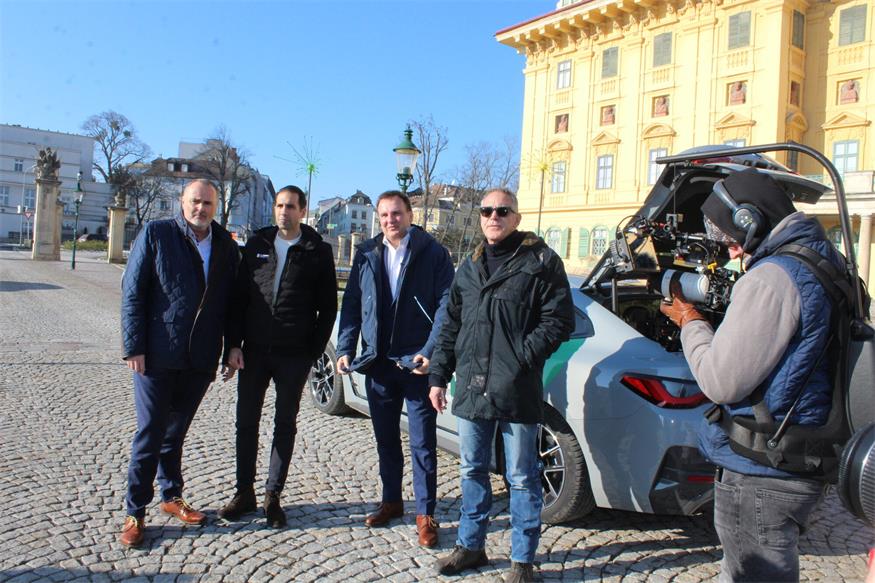 Mit „beem“ im E-Auto durchs Land: Roadshow zum Start von neuem Angebot