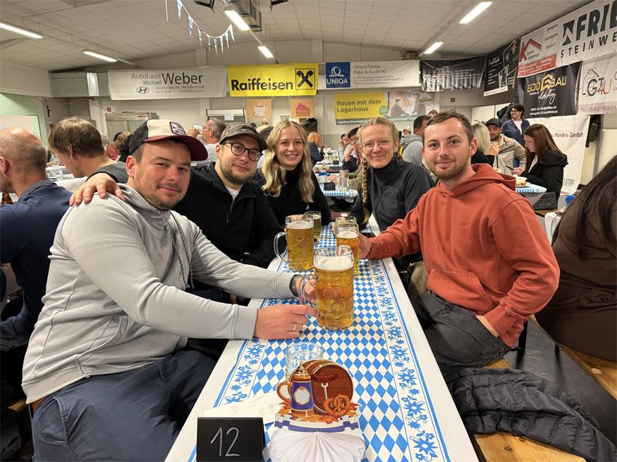 Beste Stimmung beim Lackendorfer Oktoberfest