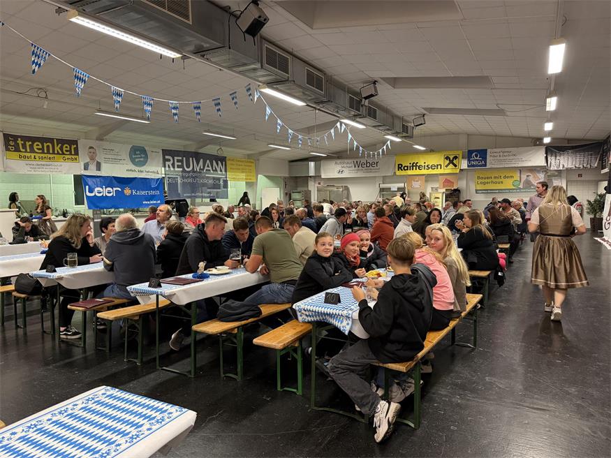 Beste Stimmung beim Lackendorfer Oktoberfest