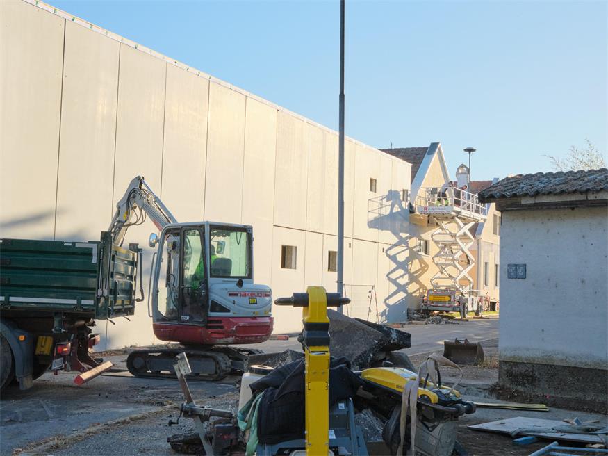 Dachgleiche beim Feuerwehrhaus Illmitz