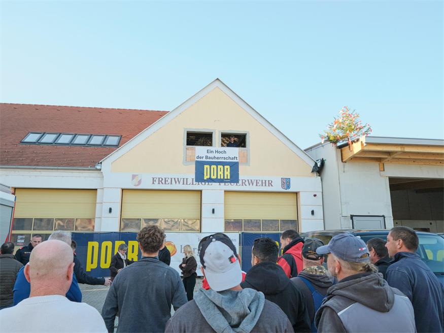 Dachgleiche beim Feuerwehrhaus Illmitz