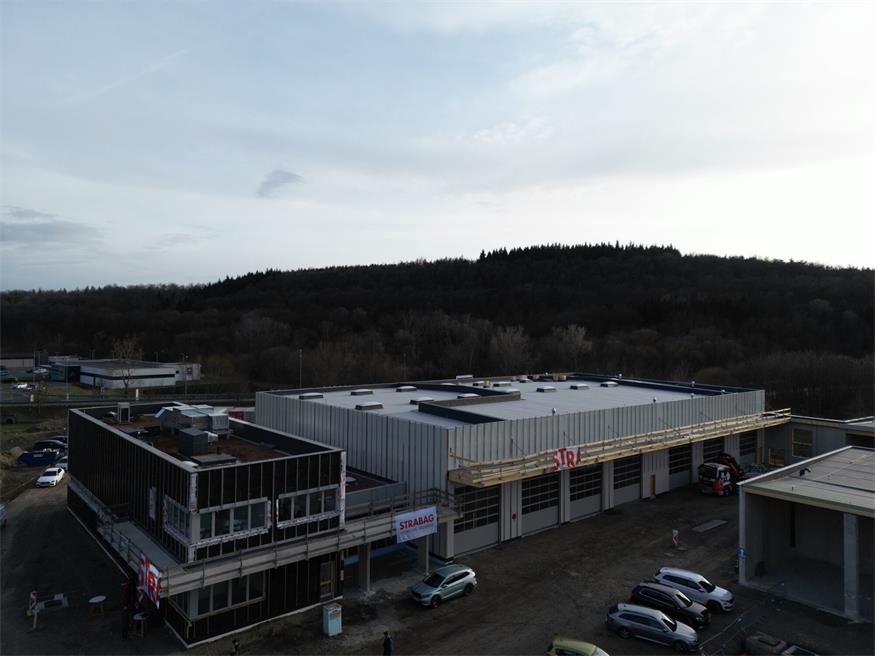 Baudirektion Burgenland-Stützpunkt feierte Dachgleiche in Stoob