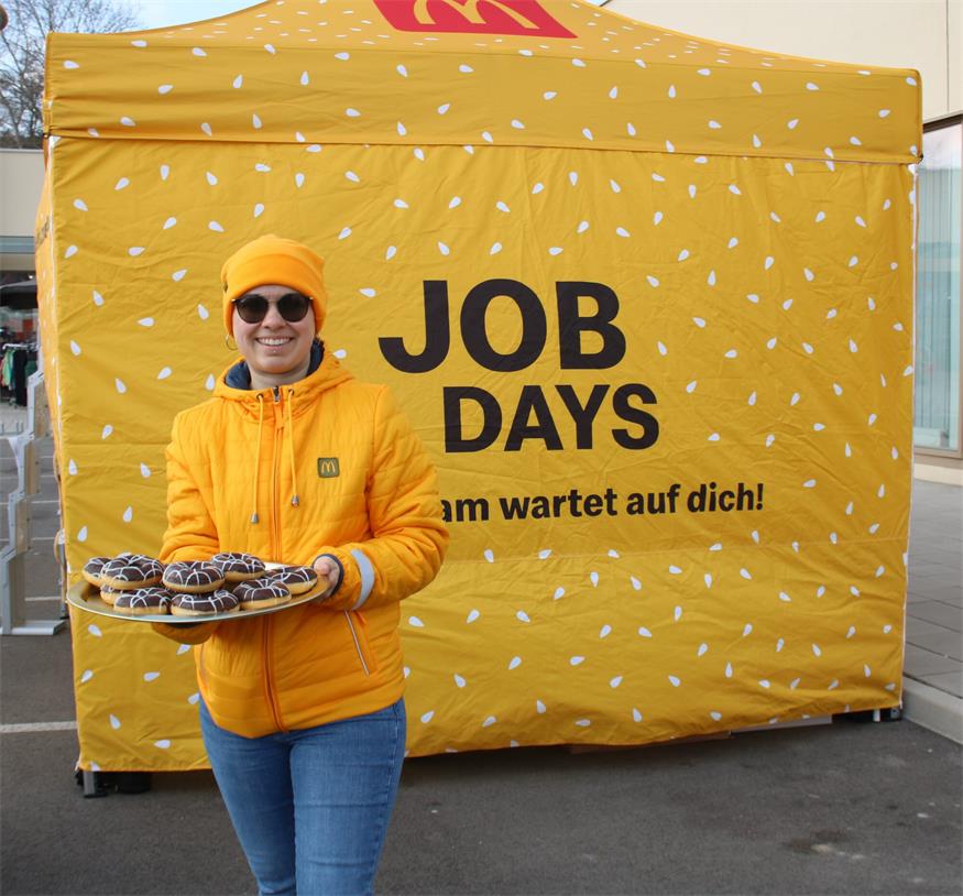 Karrieregespräche beim McDonald's Job Day in Stoob-Süd