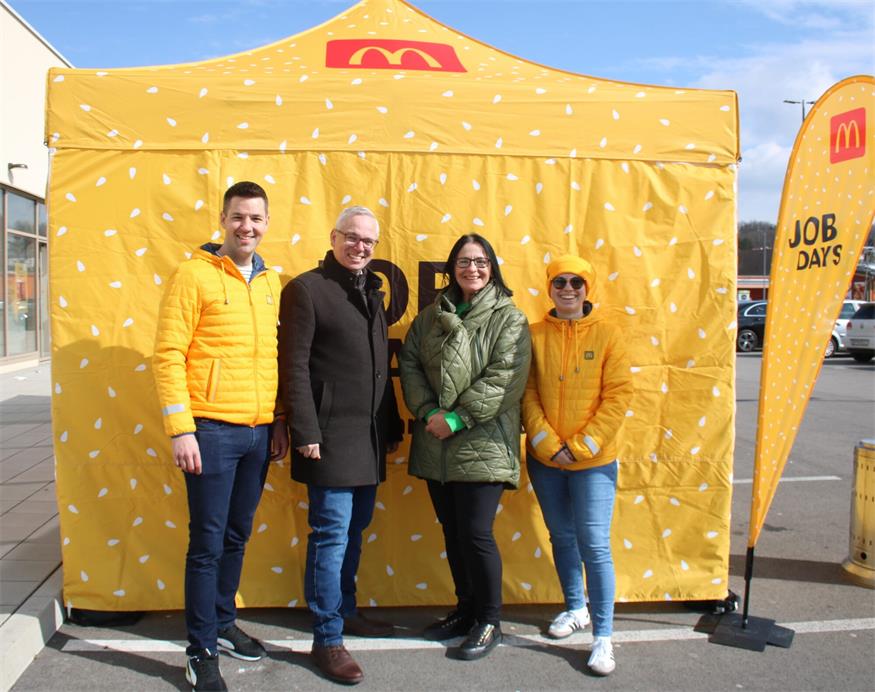 Karrieregespräche beim McDonald's Job Day in Stoob-Süd