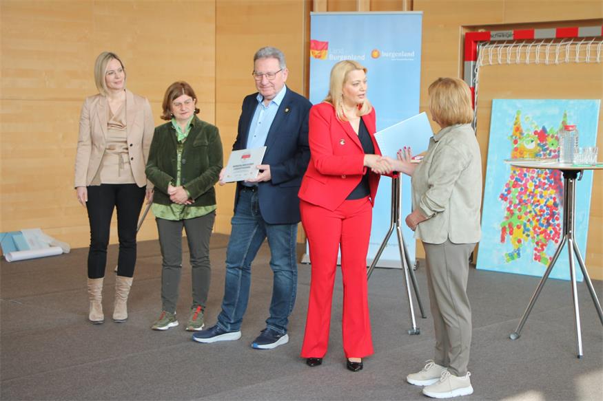 VS Nickelsdorf ist erste Schule des Burgenlandes mit Lesegütesiegel