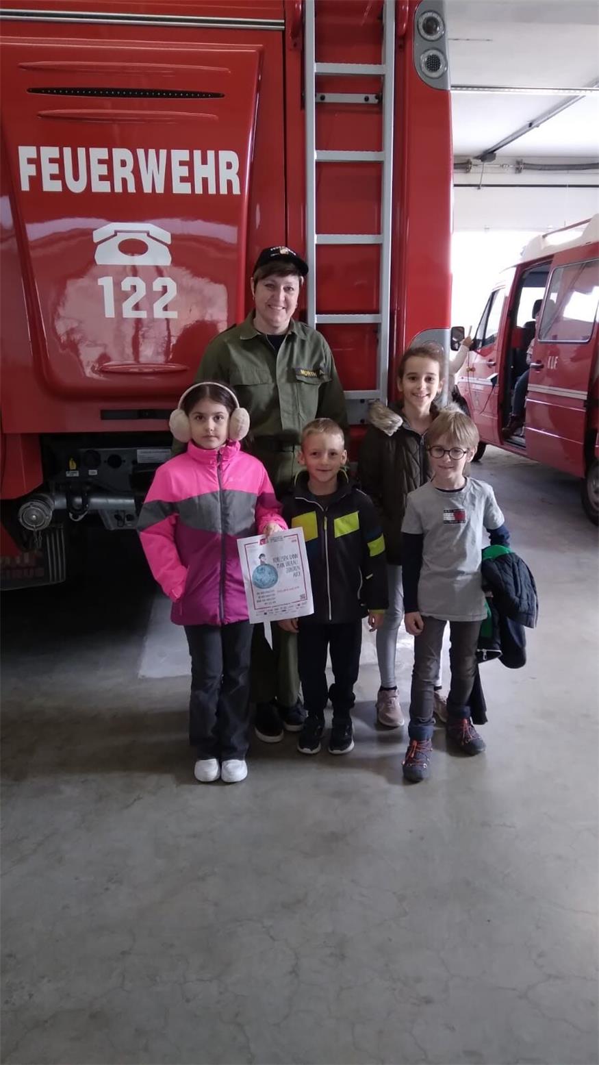 Volksschulkinder auf „Vorlese-Tour“ durch Pilgersdorf und Unterrabnitz
