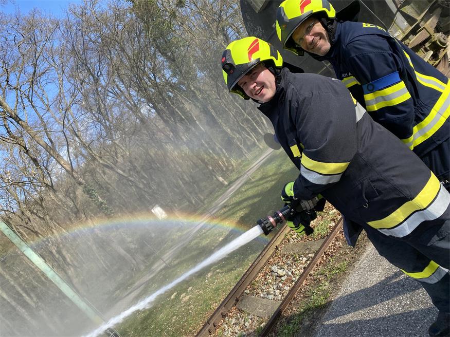 Erfolgreicher Praxistag für Neo-Floriani an Feuerwehrschule Eisenstadt