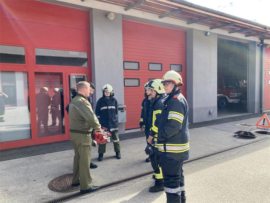 Erfolgreicher Praxistag für Neo-Floriani an Feuerwehrschule Eisenstadt