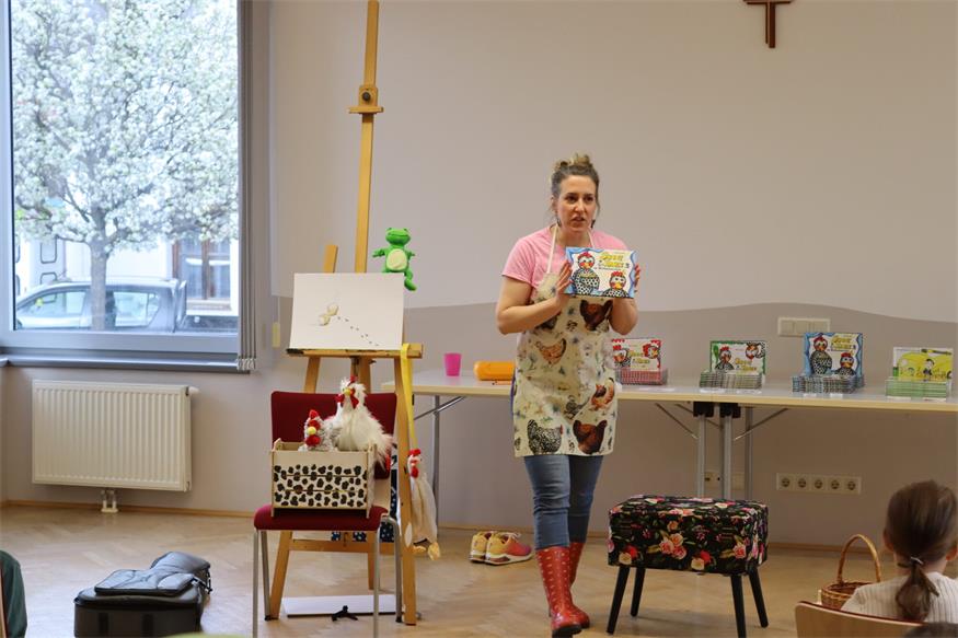 „Hühnertheater“ mit Sabine Rabel in Weingraben