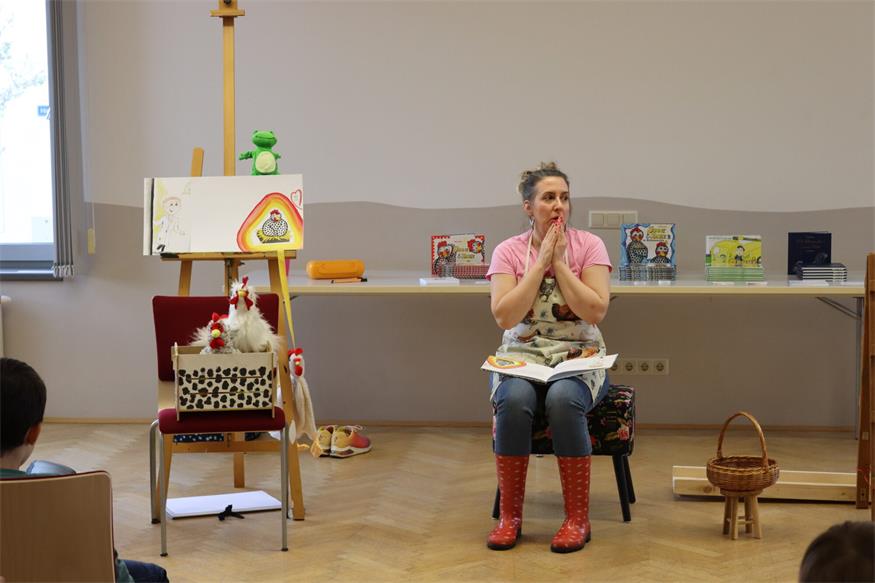 „Hühnertheater“ mit Sabine Rabel in Weingraben