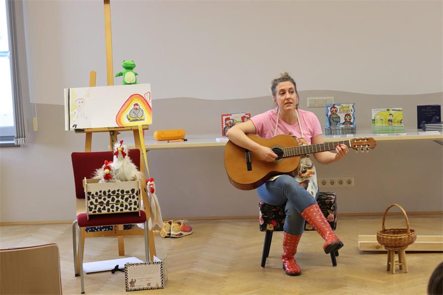 „Hühnertheater“ mit Sabine Rabel in Weingraben