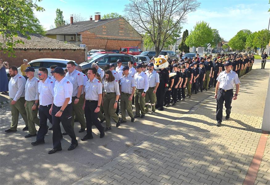 300 junge Florianis aus dem Neusiedler Bezirk beim Wissenstest