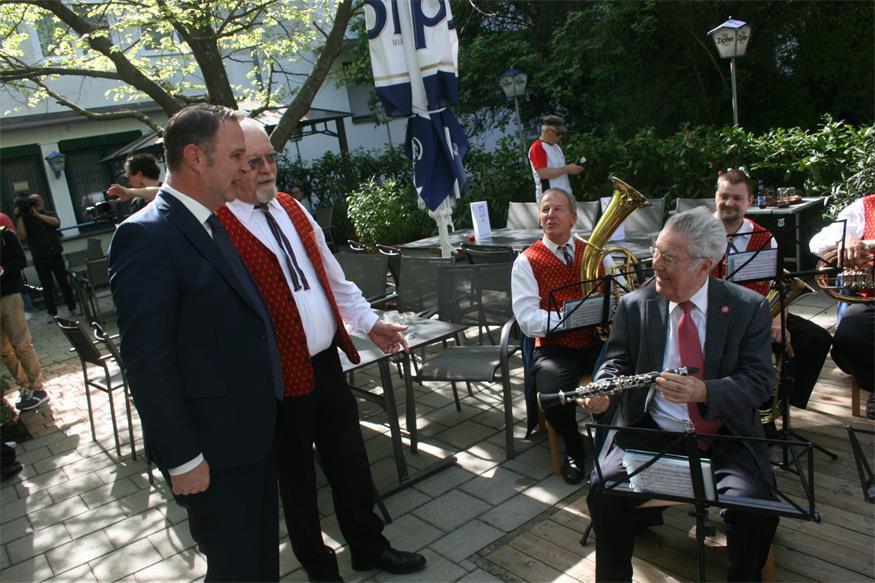 Die SPÖ-Prominenz feierte in Neudörfl mit eindringlichen Reden