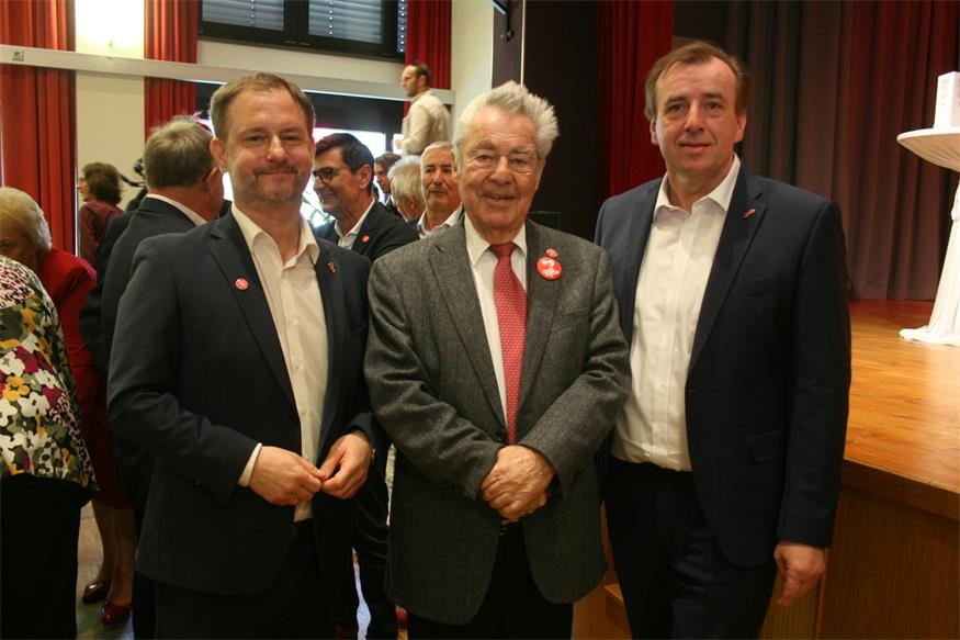 Die SPÖ-Prominenz feierte in Neudörfl mit eindringlichen Reden